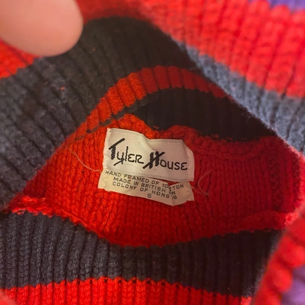 Tyler House Sweater size Small (BT)